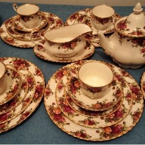 Royal Albert Old country Rose China